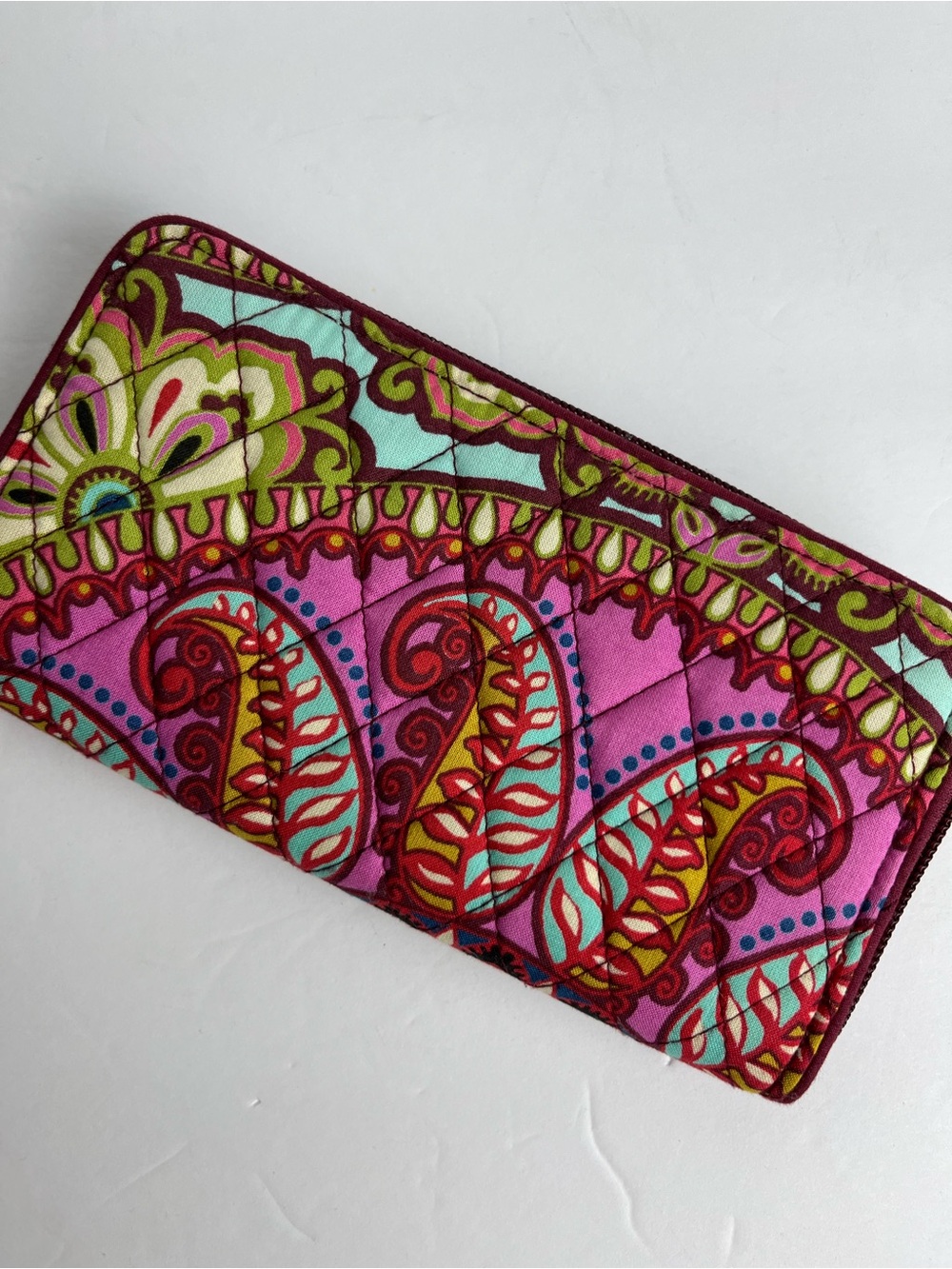 Vera Bradley NWT Pink Paisley Quilted Security Protective Wallet Burgundy